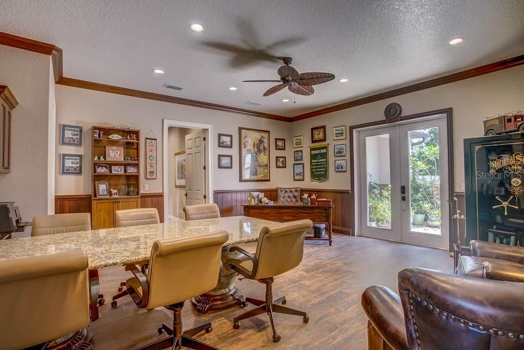 Dining room, Interior, Piano, Recessed Lighting, Wood Texture Flooring