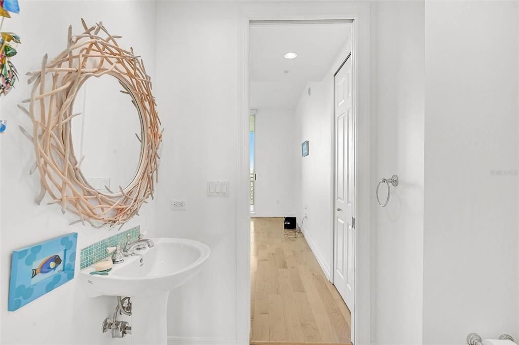 Bathroom, Interior, Recessed Lighting, Wood Texture Flooring
