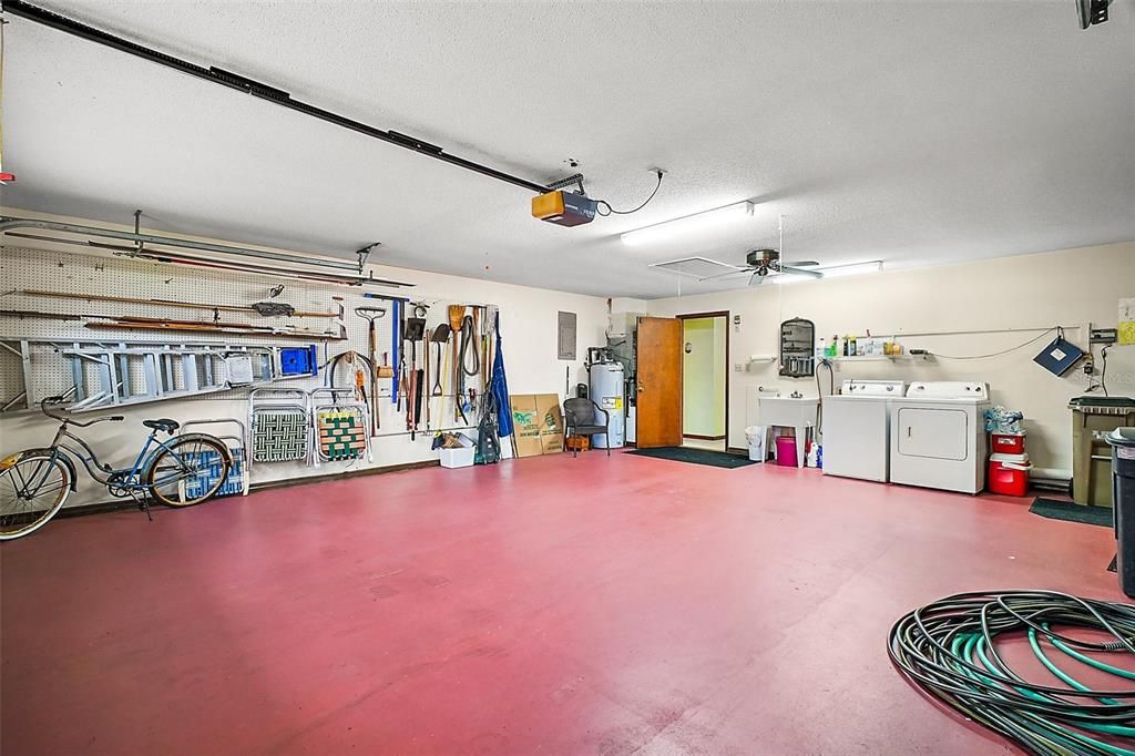 Garage, Interior, Washer