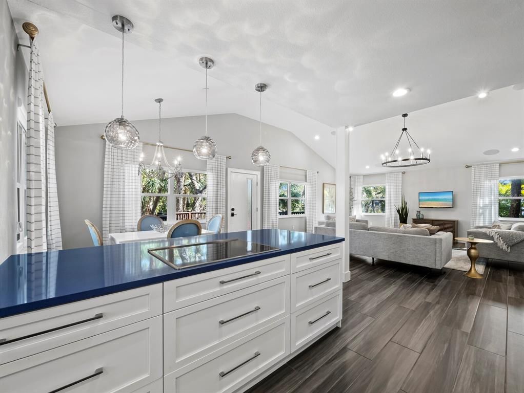 Dining room, Interior, Living room, Pendant Lights, Recessed Lighting, Wood Texture Flooring