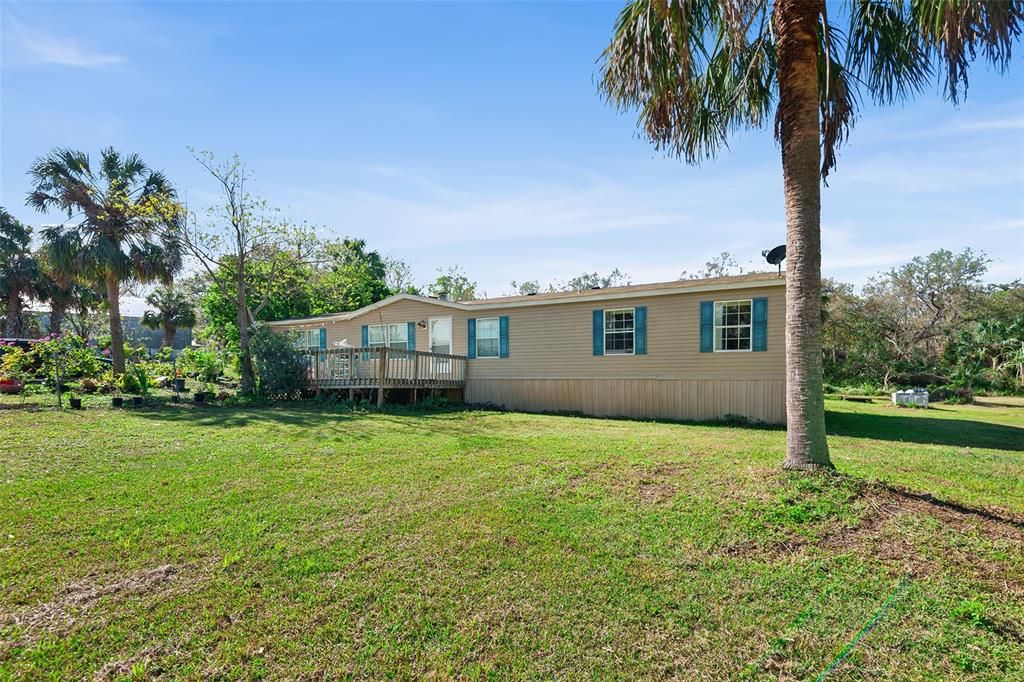 Backyard, Exterior