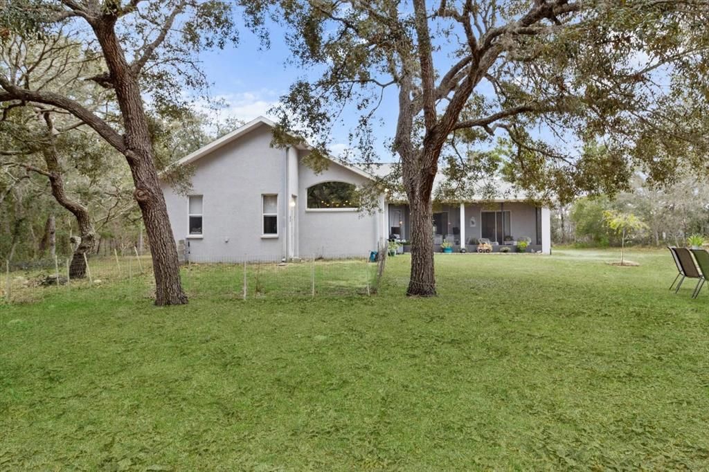 Backyard, Exterior