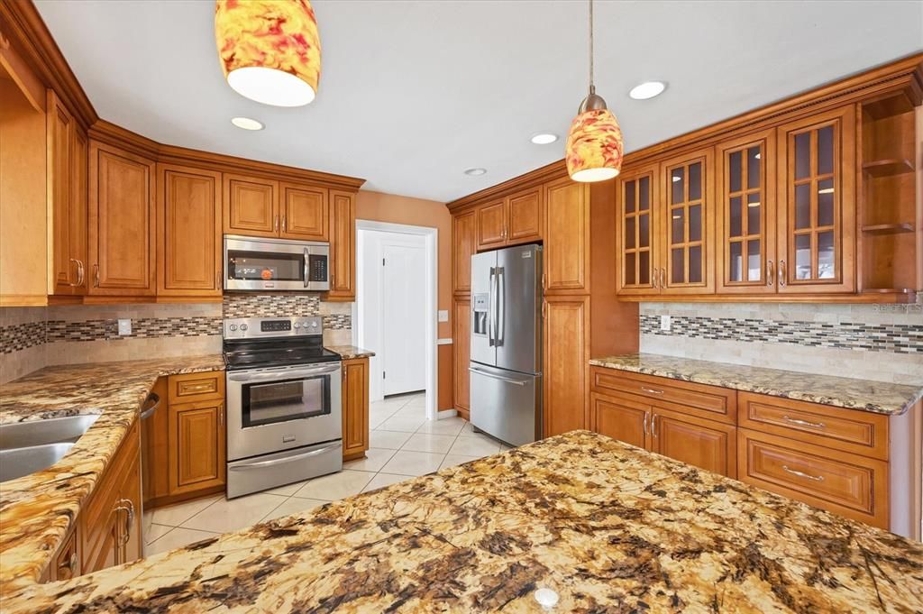 Interior, Kitchen, Pendant Lights, Recessed Lighting, Stainless Steel Appliances