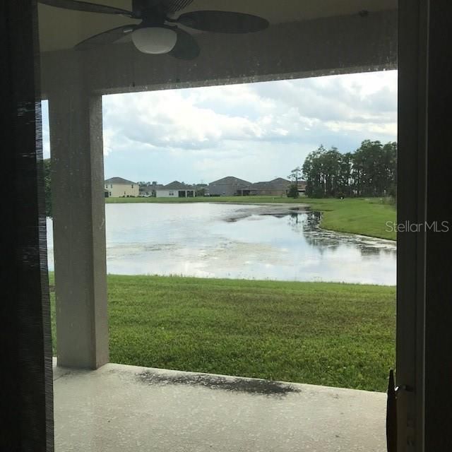 Exterior, Lake