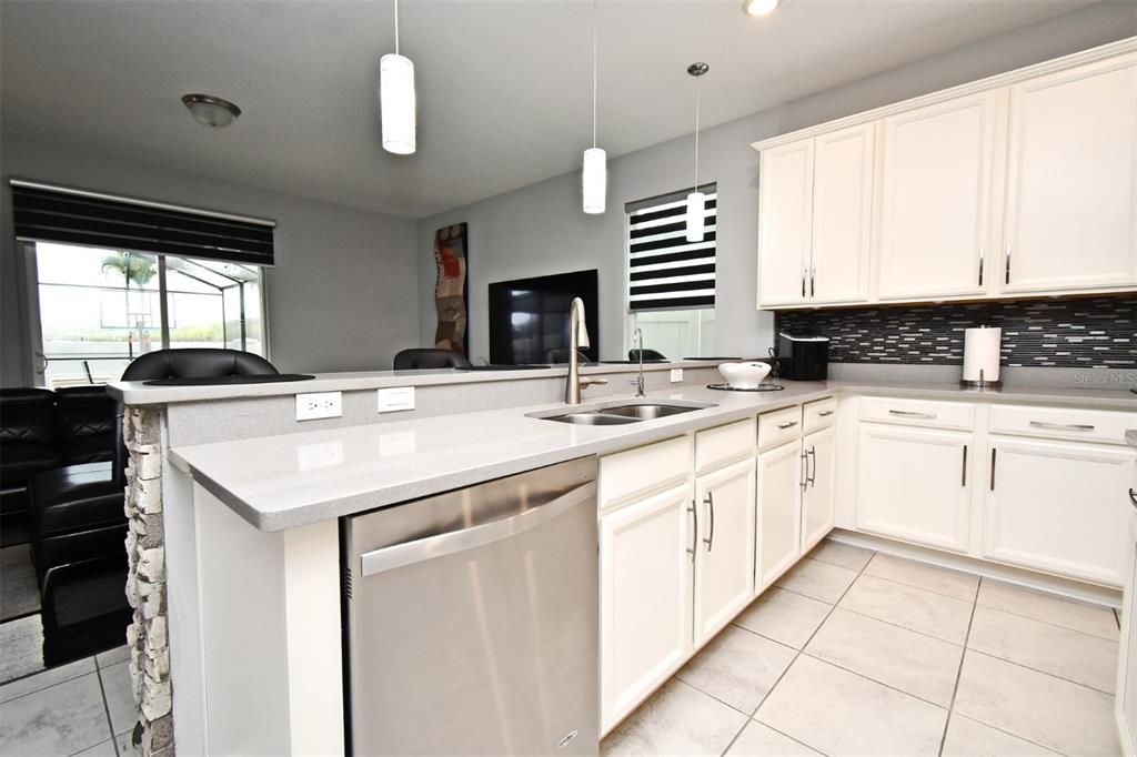 Interior, Kitchen, Pendant Lights, Recessed Lighting, Stainless Steel Appliances