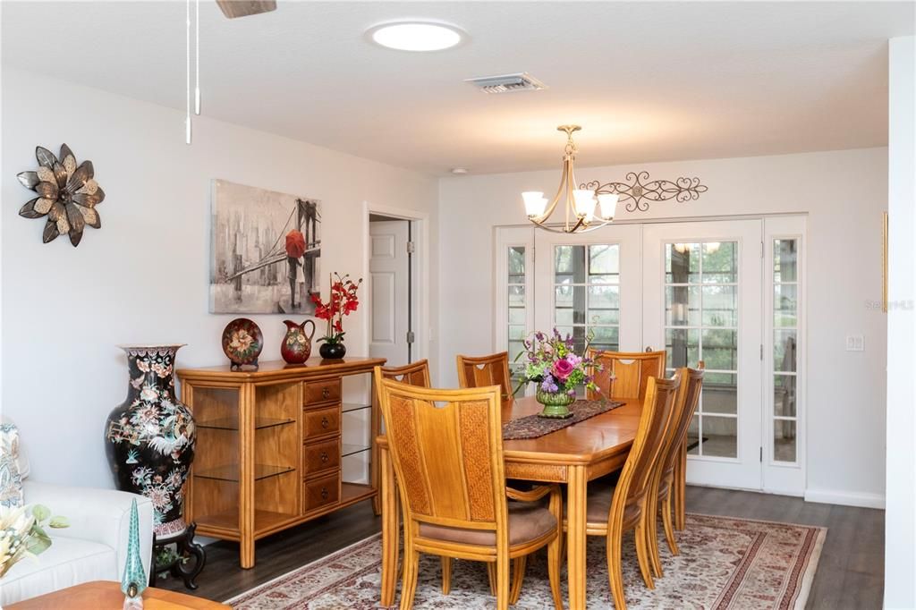 Chandelier, Dining room, Interior, Recessed Lighting, Wood Texture Flooring