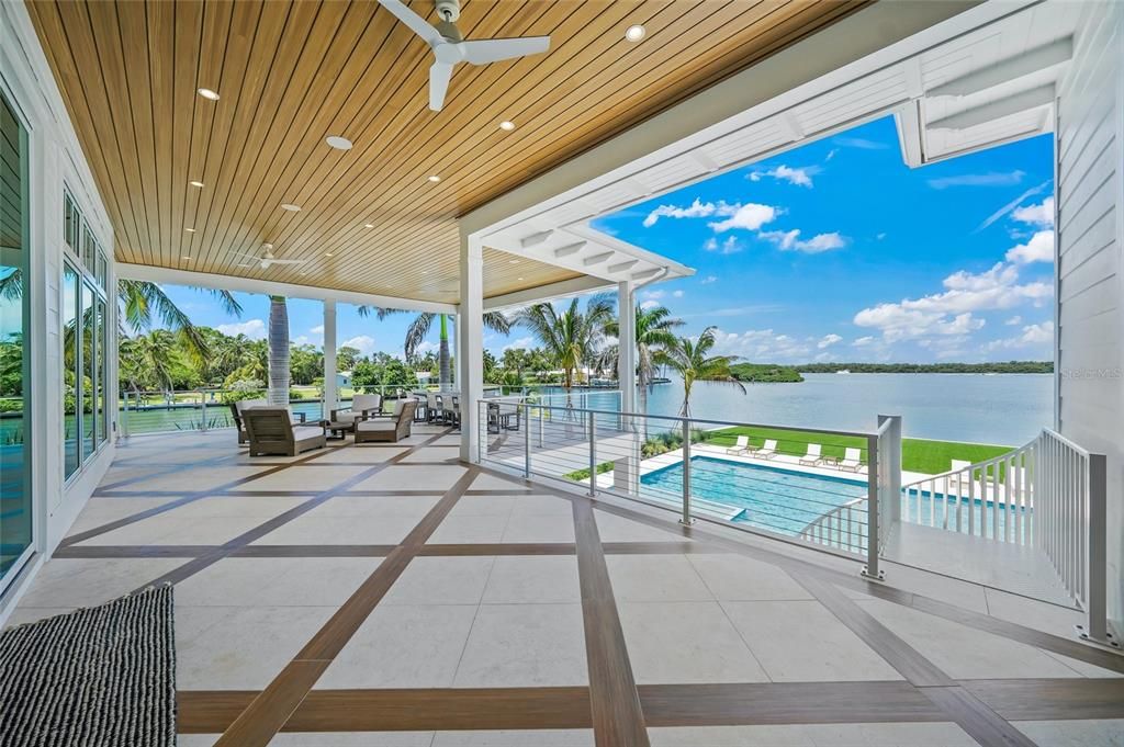 Exterior, Pool, Recessed Lighting, Water