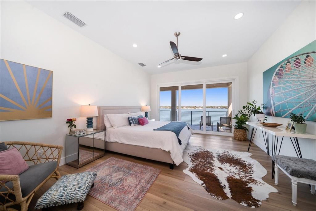 Bedroom, Interior, Recessed Lighting, Water, Wood Texture Flooring