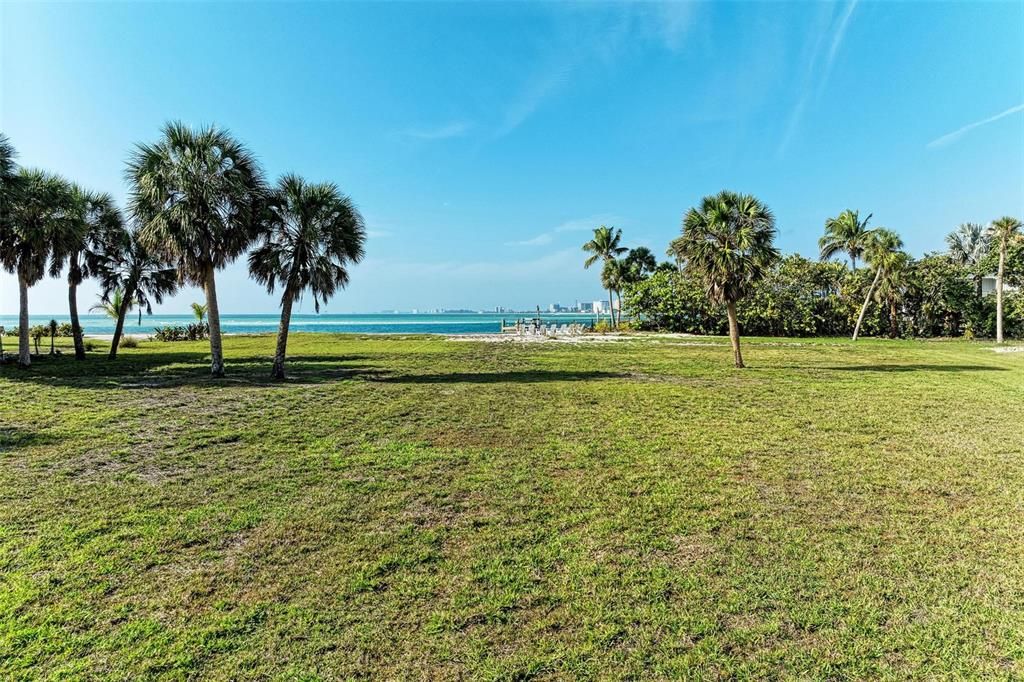 Backyard, Exterior, Water