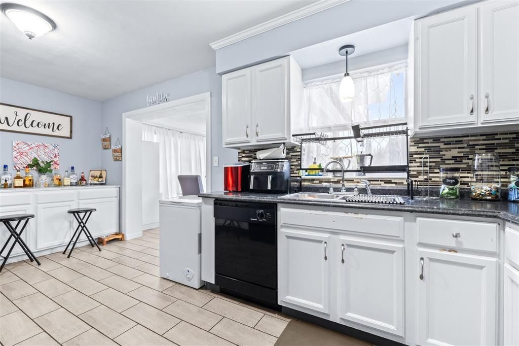 Dining room, Interior, Kitchen, Pendant Lights