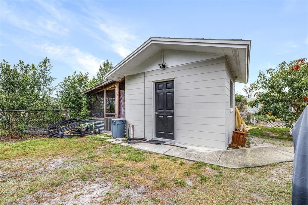 Backyard, Exterior