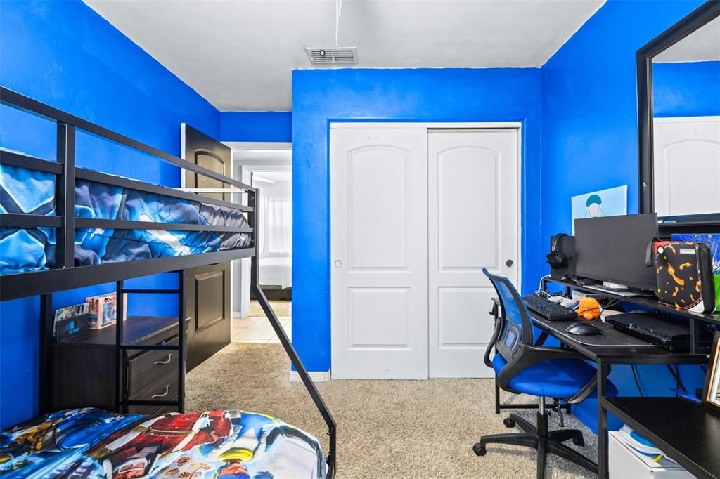 Home Office, Interior