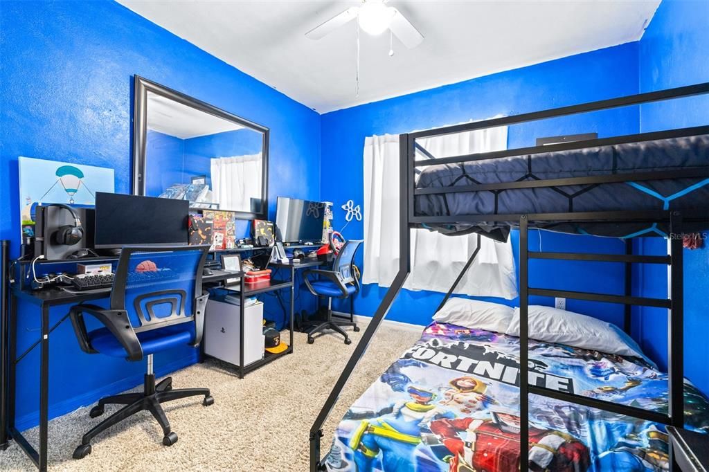 Home Office, Interior