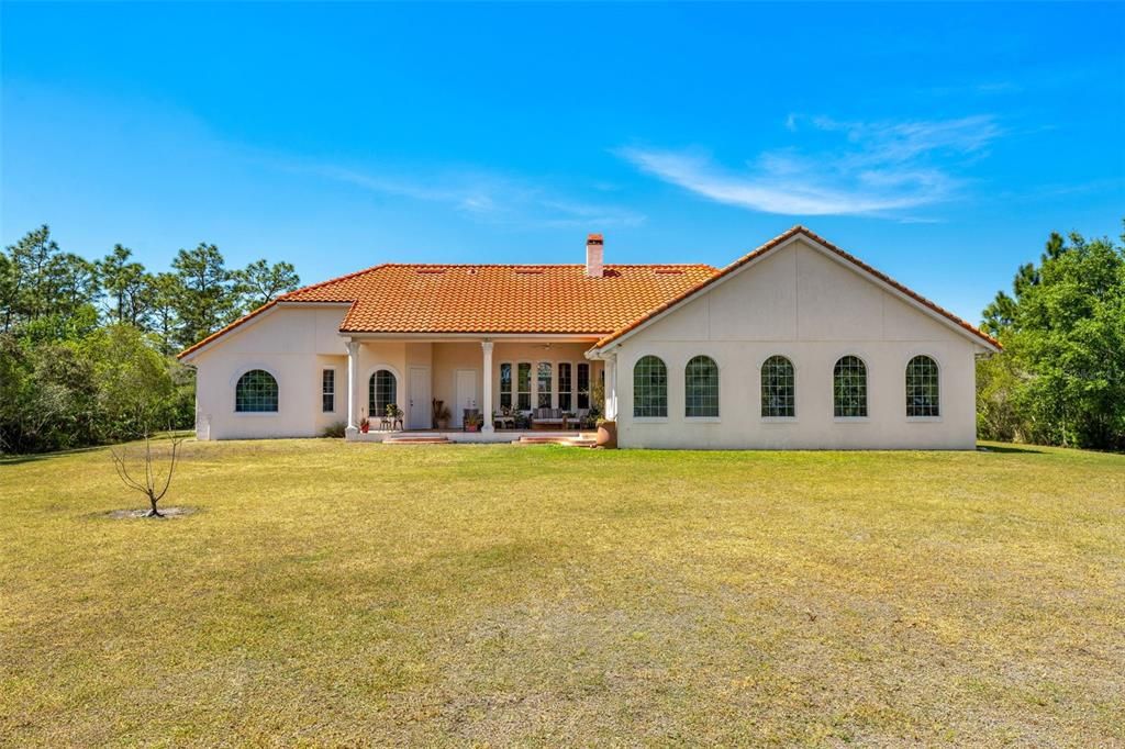 Backyard, Exterior
