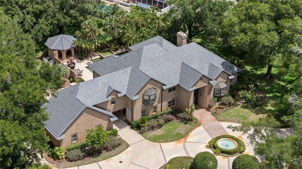 Exterior, Drone