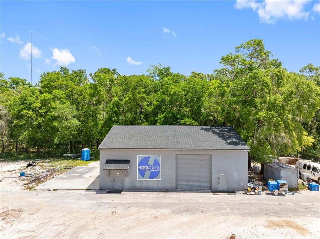 Detached Garage, Exterior