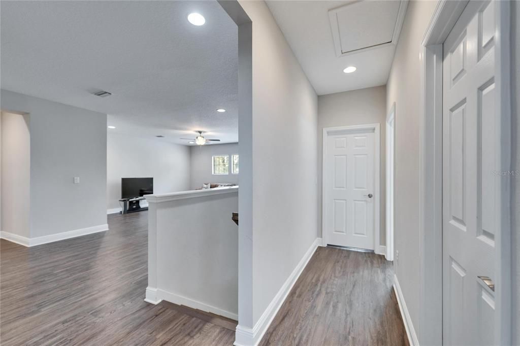 Interior, Recessed Lighting, Wood Texture Flooring