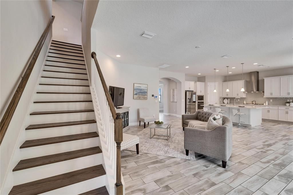 Interior, Kitchen, Living room, Pendant Lights, Recessed Lighting, Stainless Steel Appliances