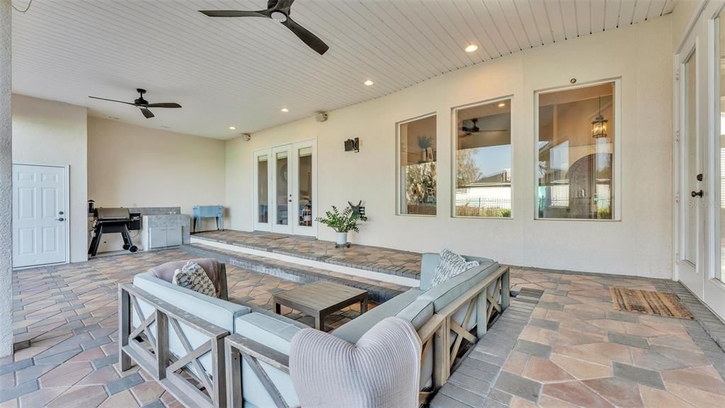 Exterior, Recessed Lighting
