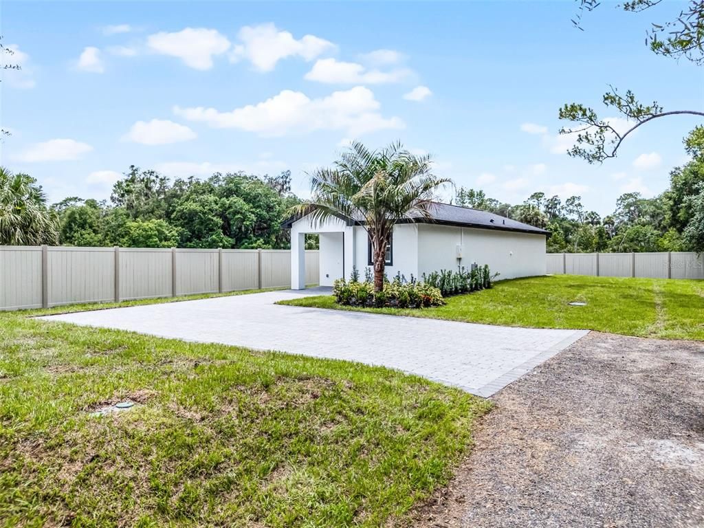 Backyard, Exterior
