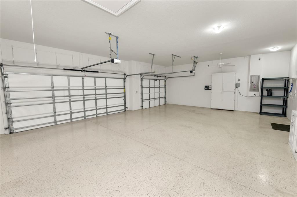 Garage, Interior