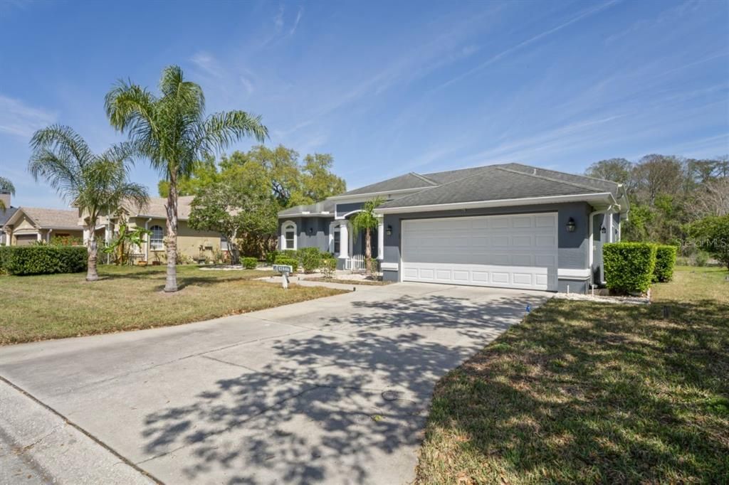 Attached, Exterior, Facade, Ranch