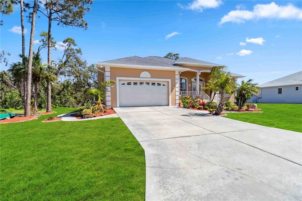 Attached, Backyard, Exterior, Facade, Ranch