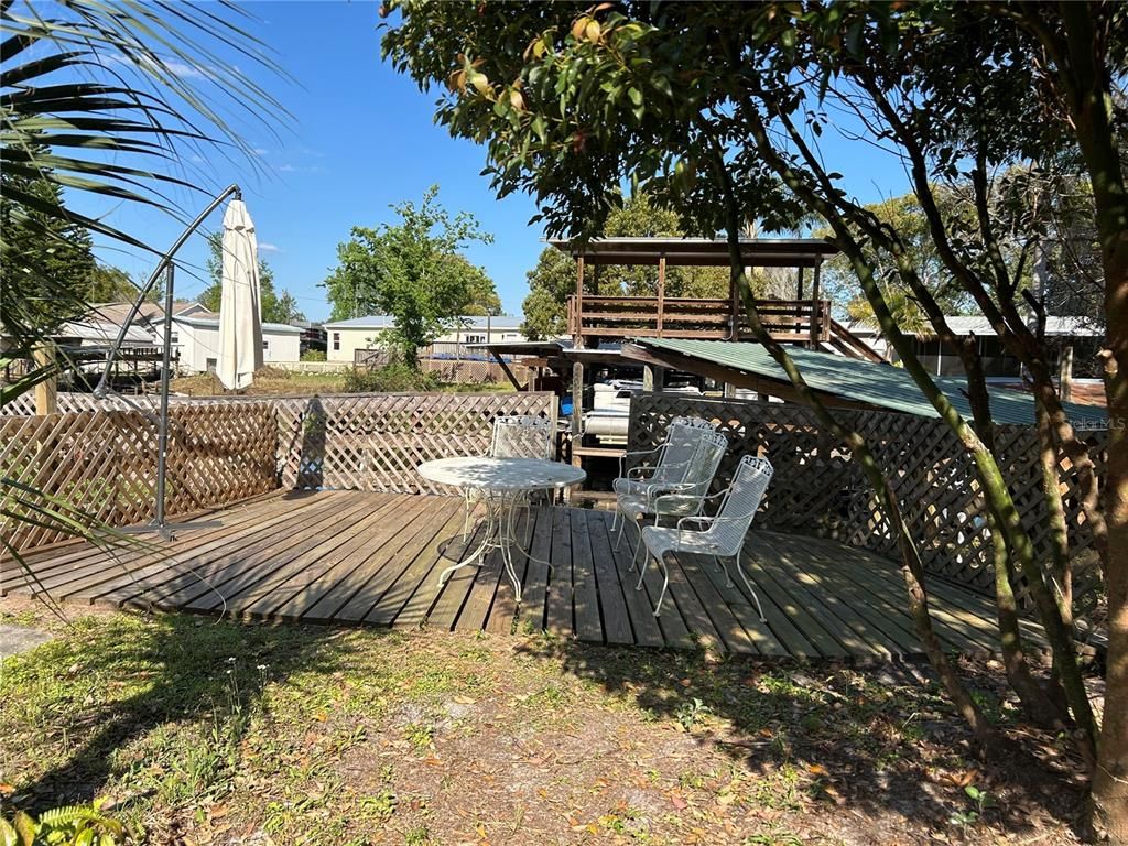Backyard, Exterior