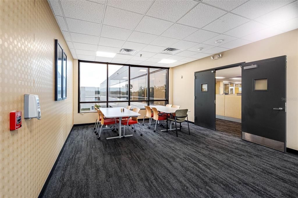 Dining room, Interior, Recessed Lighting