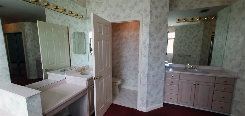 Bathroom, Dual Sink Vanities, Interior