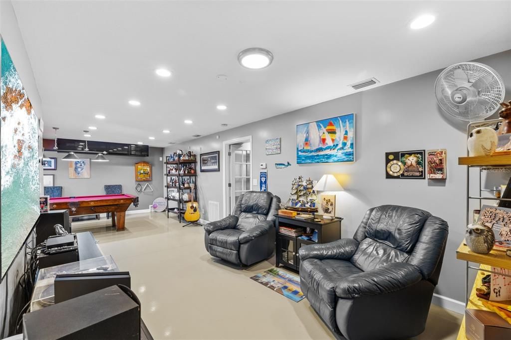 Billiard Table, Game Room, Interior, Living room, Recessed Lighting