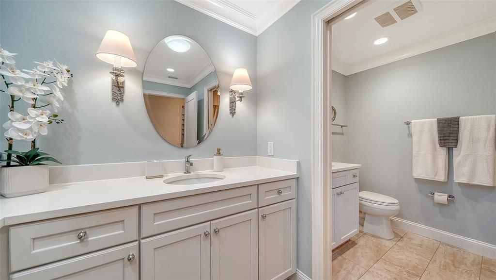 Bathroom, Interior, Recessed Lighting