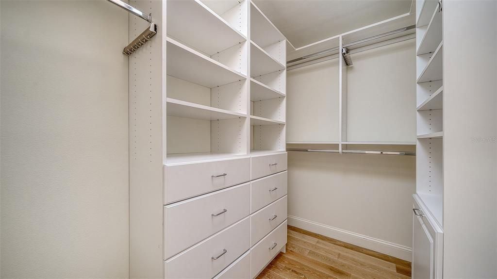 Interior, Walk-in Closets, Wood Texture Flooring