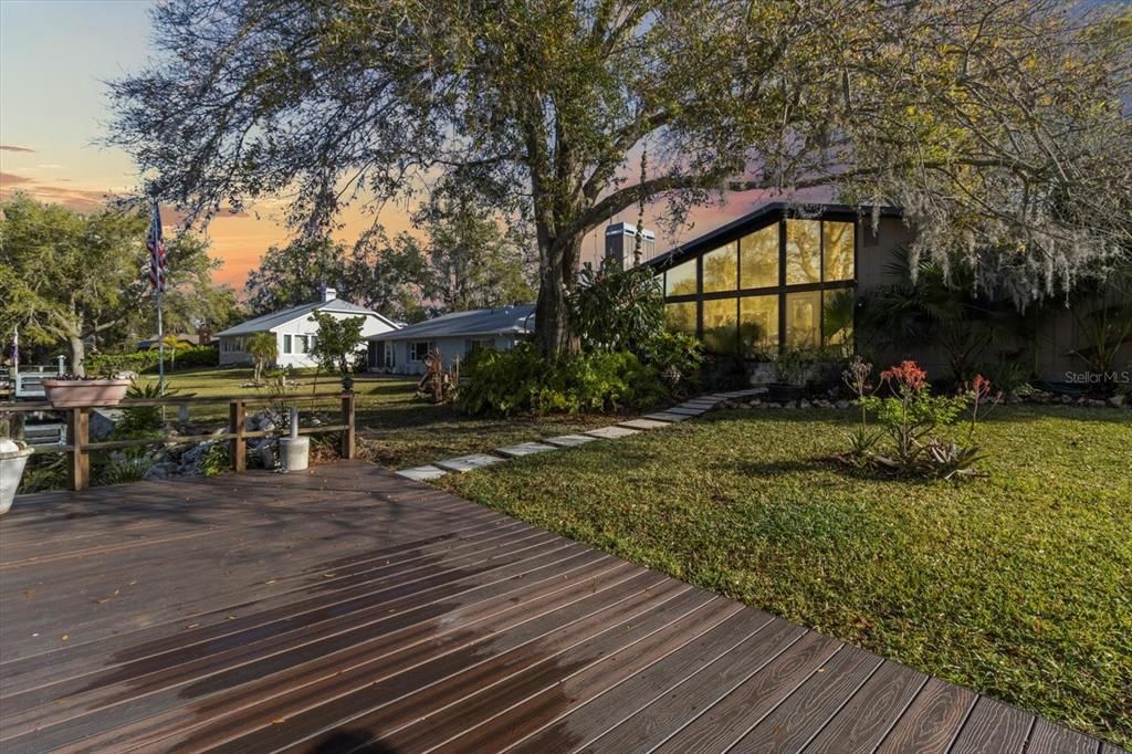 Backyard, Exterior