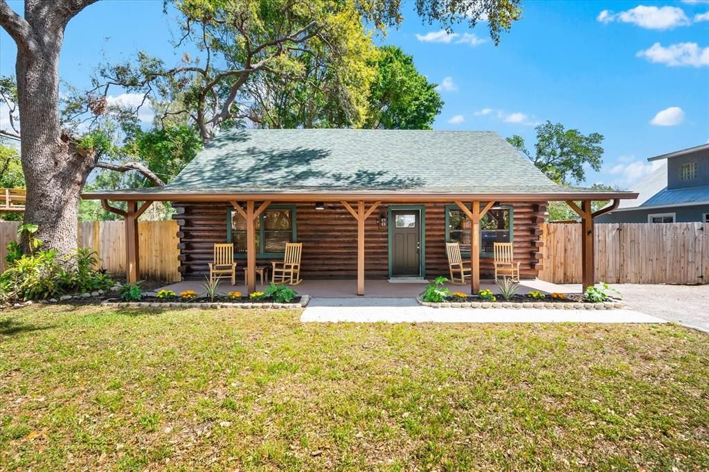 Backyard, Exterior