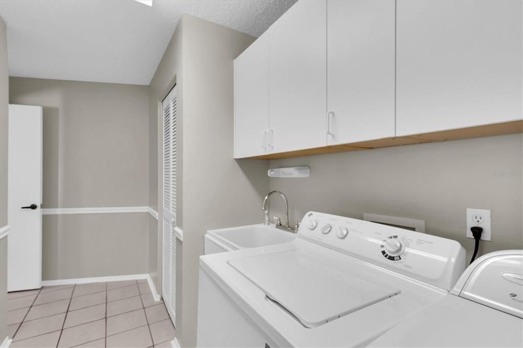 Interior, Washer