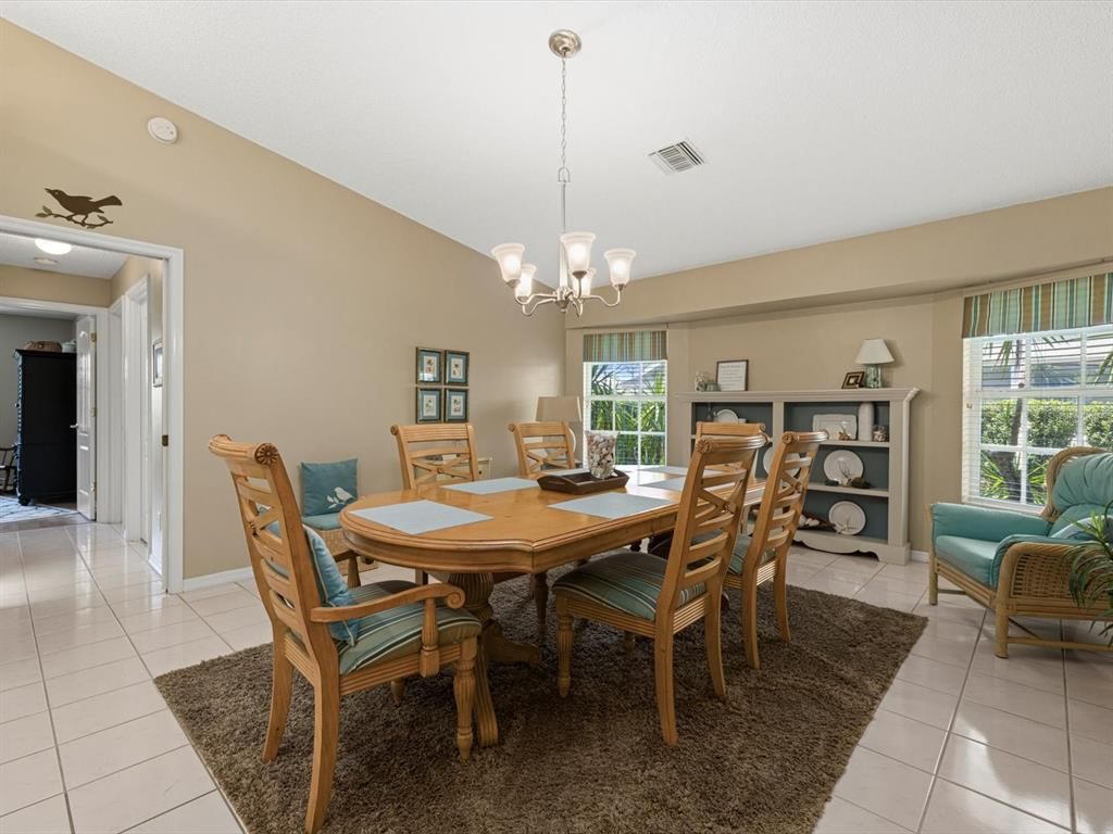 Chandelier, Dining room, Interior