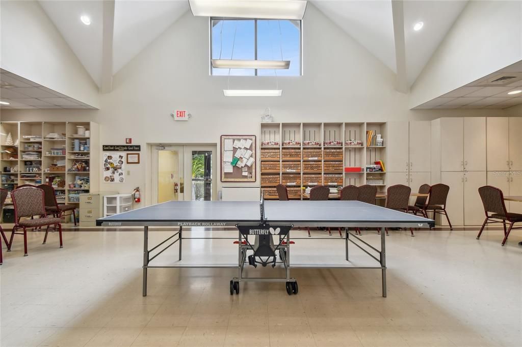 Game Room, Interior, Recessed Lighting