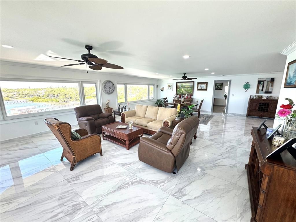 Dining room, Interior, Living room, Marble, Recessed Lighting