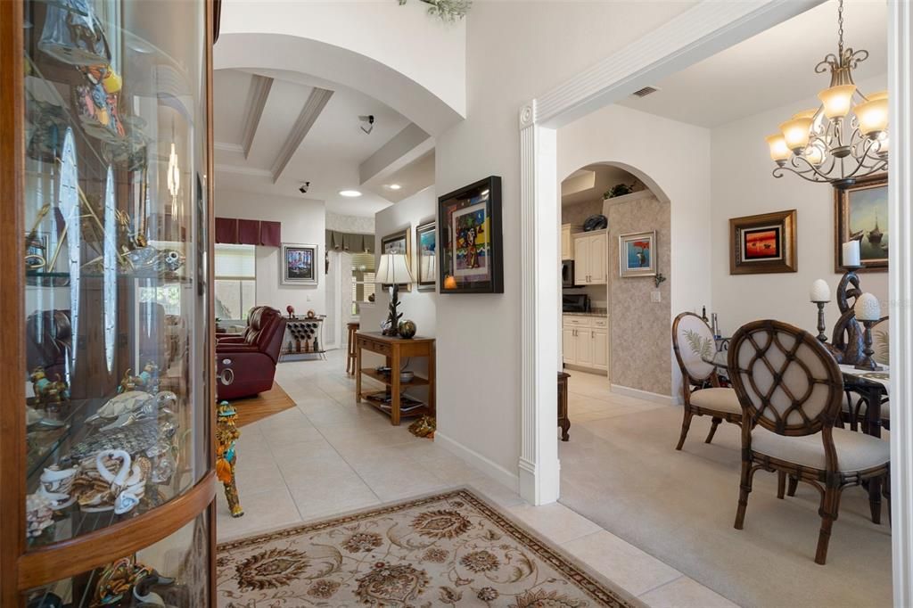 Chandelier, Dining room, Interior, Living room, Recessed Lighting