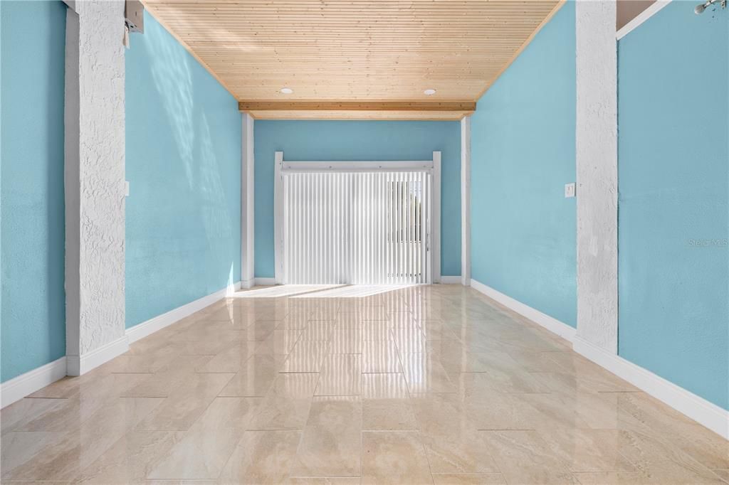 Empty room, Interior, Recessed Lighting, Wooden Ceilings
