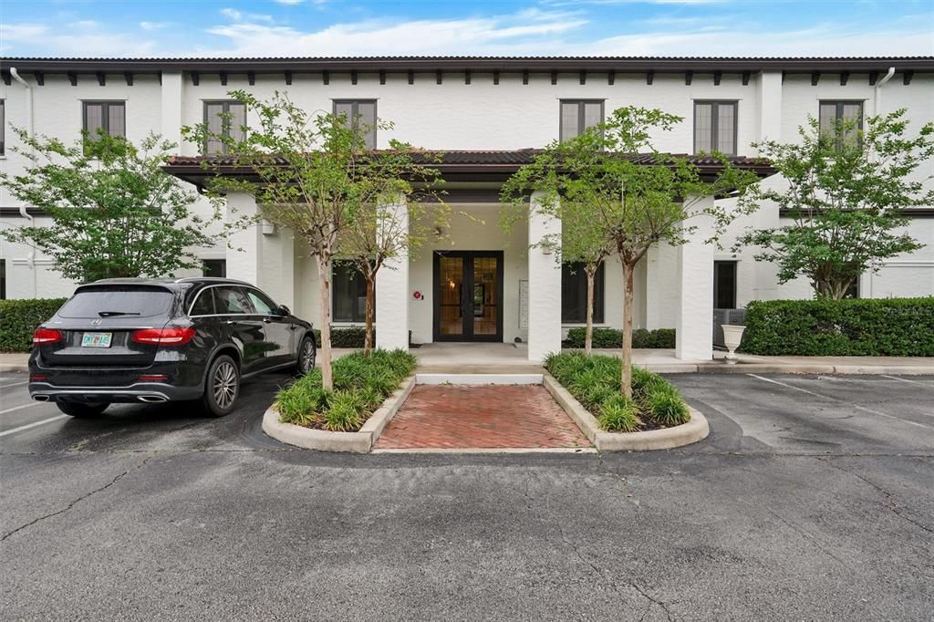 Exterior, Facade, Mediterranean