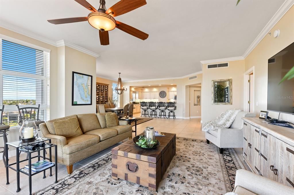 Chandelier, Dining room, Interior, Kitchen, Living room, Pendant Lights, Recessed Lighting