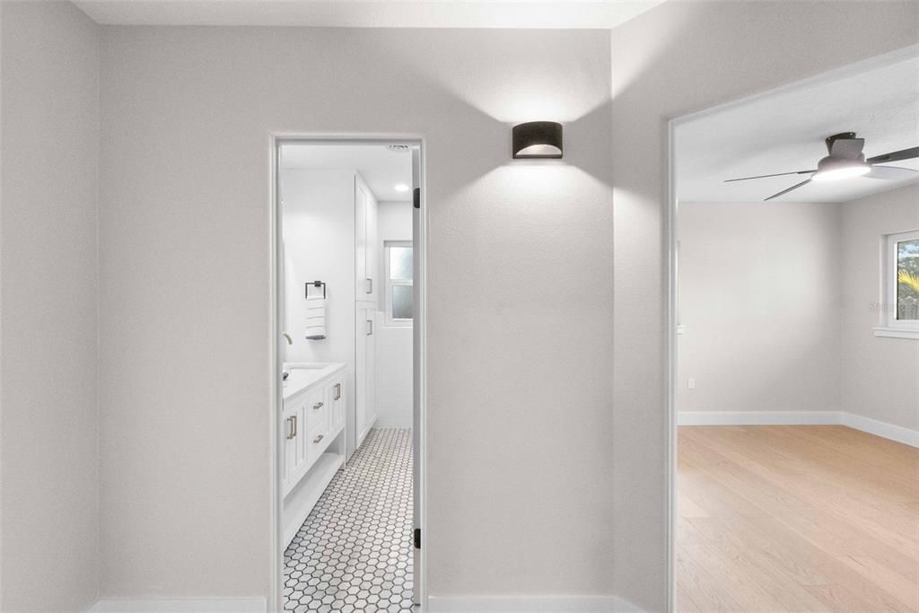 Interior, Recessed Lighting, Wood Texture Flooring