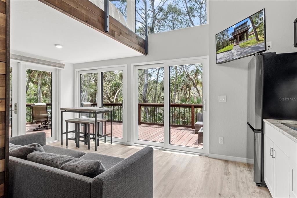 Interior, Recessed Lighting, Wood Texture Flooring