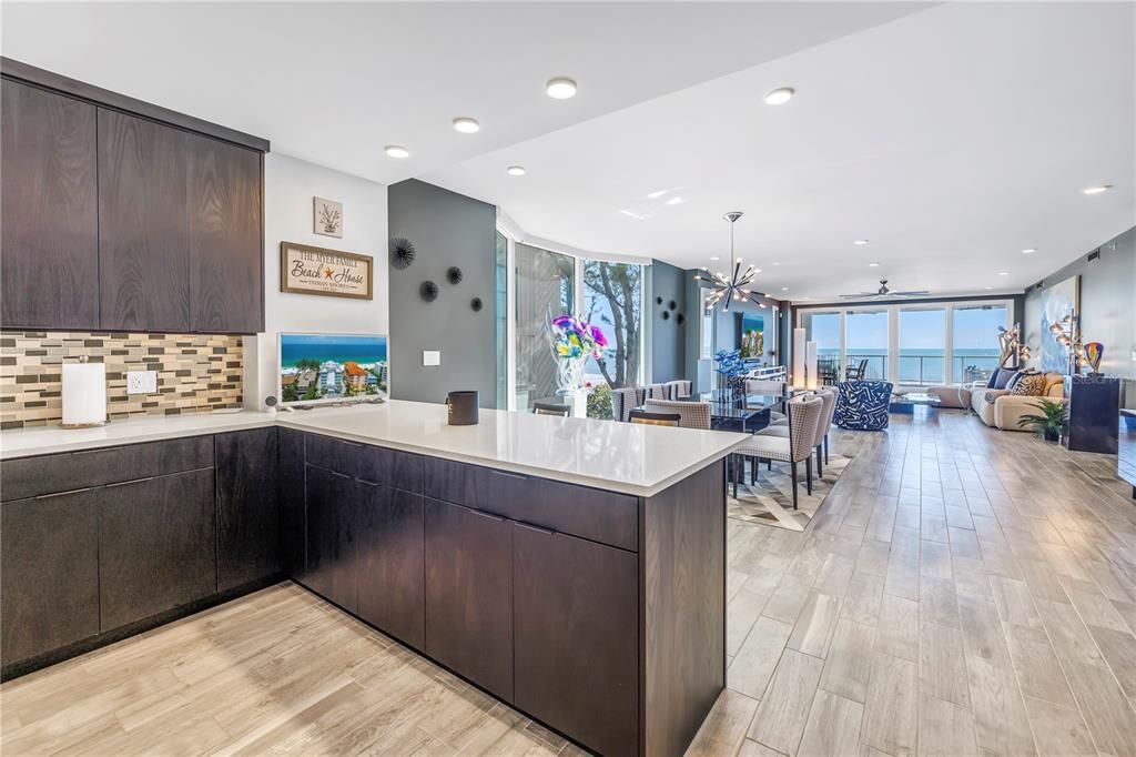 Dining room, Interior, Living room, Pendant Lights, Recessed Lighting, Water, Wood Texture Flooring