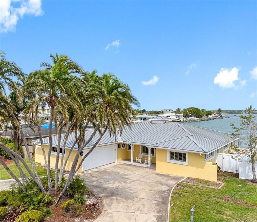 Exterior, Water