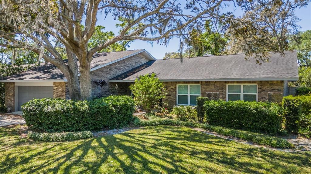Attached, Exterior, Facade, Brick Facade, Ranch