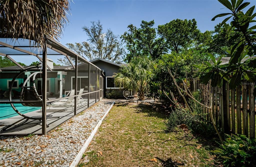 Backyard, Exterior