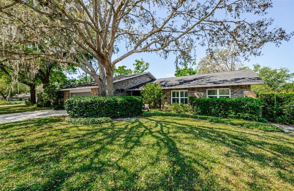 Attached, Exterior, Facade, Ranch